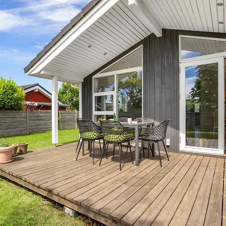 Feriehus Lovely In With Kitchen *
